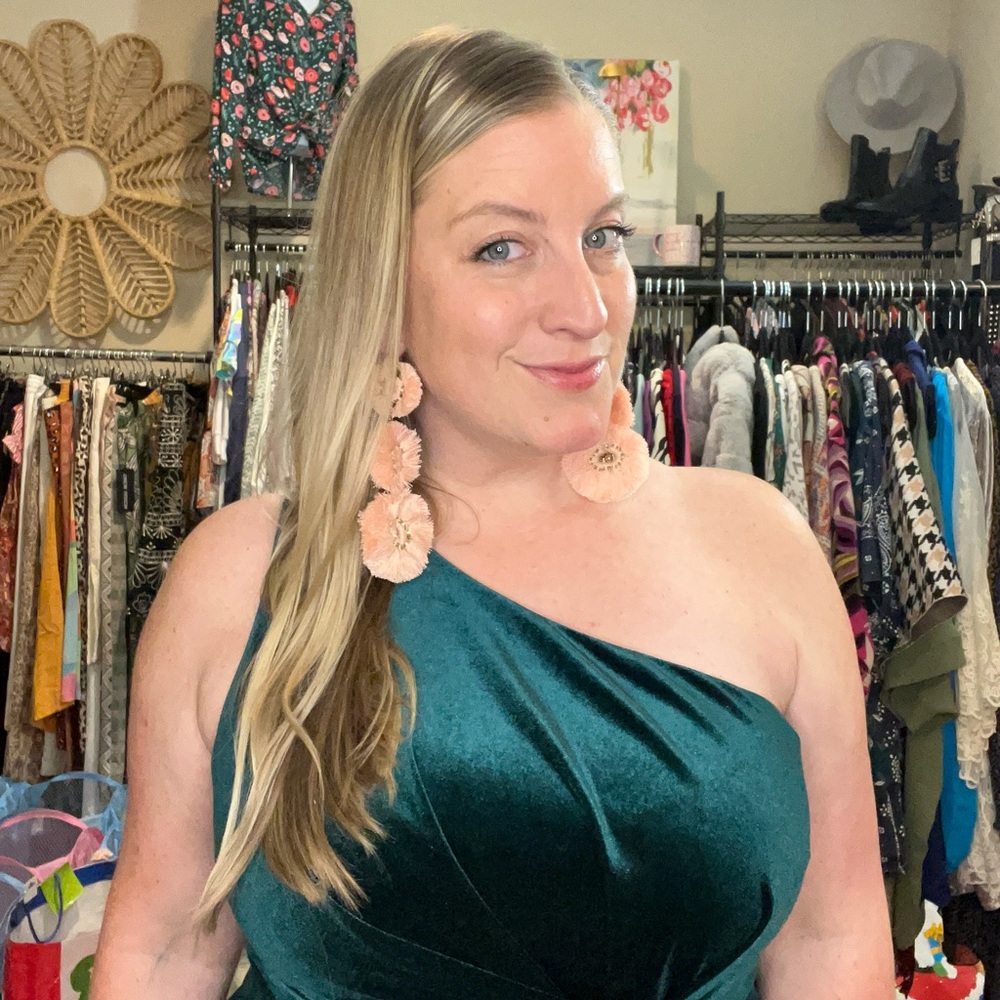 JMarie is Live!!! Come Join the Party! - Picture 7 of 13
